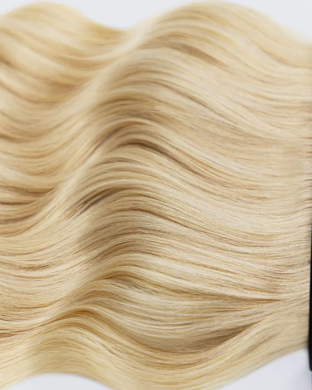 22 (Light Blonde)